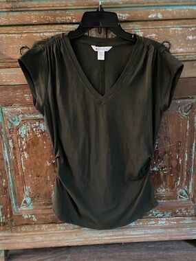 Athleta  Outbound Olive Green V-Neck Short Sleeve Tee